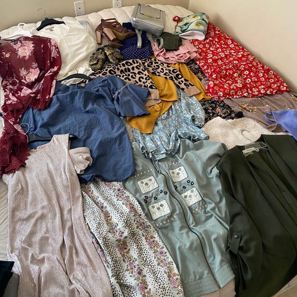 Big bundle of clothes ✨ - Picture 1 of 10